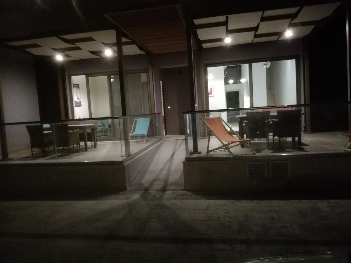 Casa Bella Deluxe Apartments Палеохора Екстер'єр фото